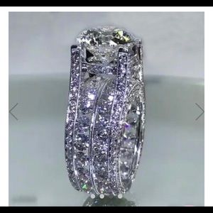 Meet your Posher, BeautyT